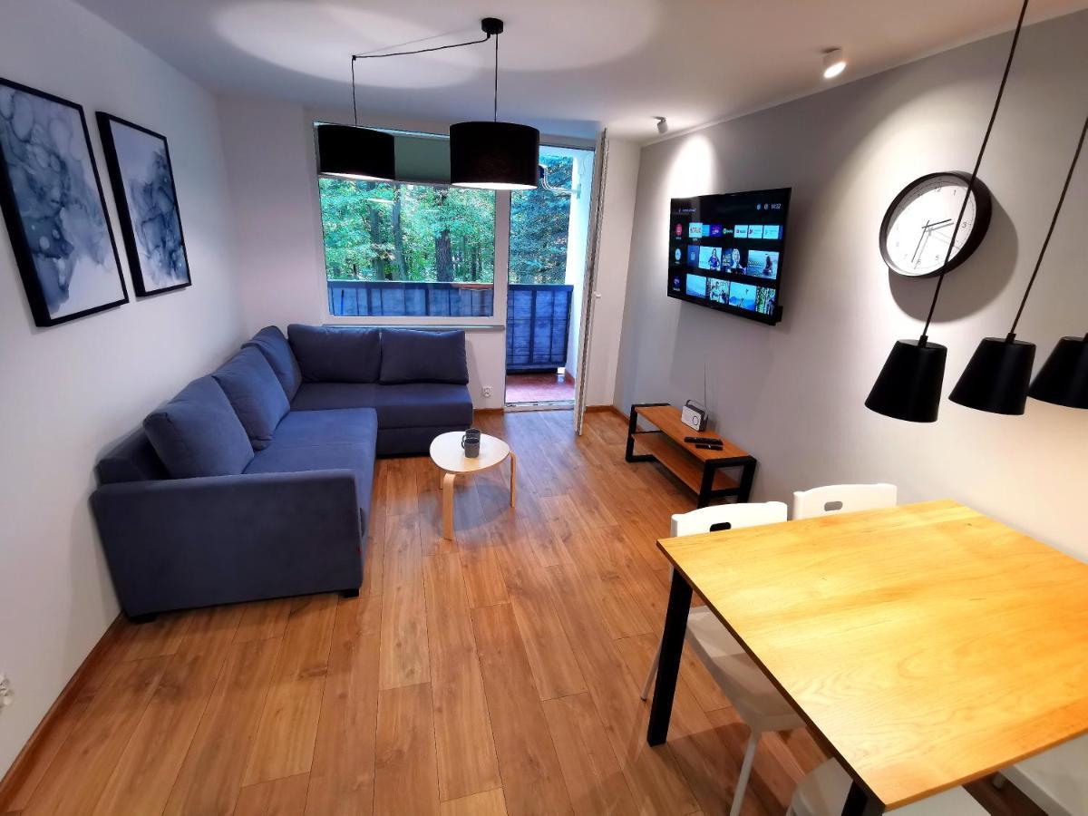 Apartament Z Widokiem Na Park Polanica-Zdroj Bagian luar foto